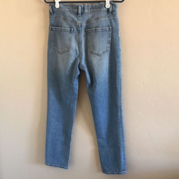 Marc Cain Relaxed Fit High Rise Cropped Denim - Picture 3 of 11